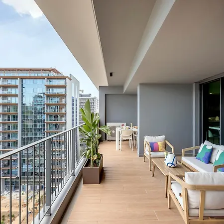 Luxe Terrace *