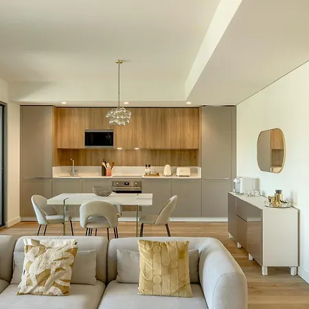 Luxe Terrace