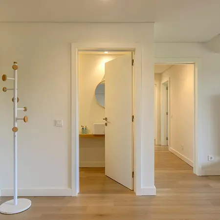 Apartment Luxe Terrace Alges