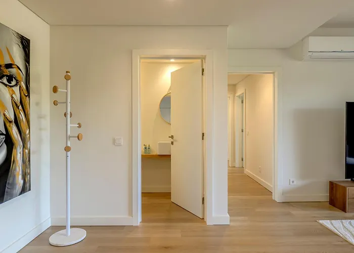 Apartment Luxe Terrace Alges