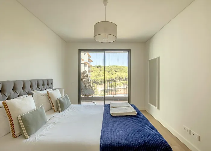 Apartment Luxe Terrace Alges