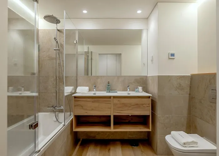 Apartment Luxe Terrace Alges